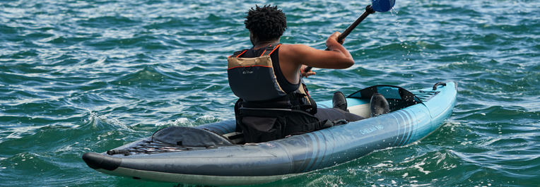Aquaglide progetta e produce una gamma premium di kayak gonfiabili, SUPS e anche componenti per Aqua Park.